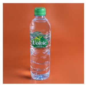 Faites le plein d'eau Volvic en promotion pour profiter d'une eau minérale fraîche et riche en minéraux qui favorise votre santé et votre mode de vie actif. - Product Image 4