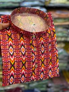 Kurta en coton léger et élégant pour hommes, vêtements traditionnels de tous les jours confortables avec impression dessinée à la main pour adultes - Product Image 3