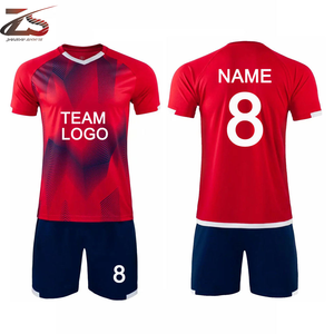 Uniforme de ropa de fútbol Uniforme de fútbol transpirable hecho en Pakistán - Product Image 4