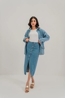 Veste en jean pour femmes de grande taille Veste en jean légère et extensible avec poches Veste d'extérieur décontractée à la mode
