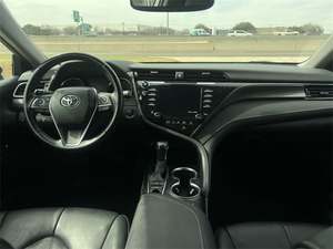 2020 pour Toyota Camry XSE en excellent état Sièges en cuir design sportif à conduite gauche/droite Expédition rapide! Achetez maintenant! - Product Image 5