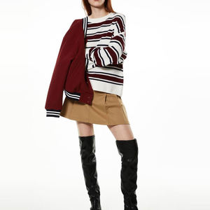 เสื้อสเวตเตอร์คอกลมแขนเต็มของผู้หญิงเสื้อสเวตเตอร์คอกลมผ้าคอตตอนแบบปรับแต่งโลโก้ด้านหน้า - Product Image 4