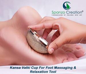 Baguette Kansa double face naturelle et originale avec manche en bois de teck, outil de massage facial pour le corps et le cou, fabriqué en usine en Inde - Product Image 3