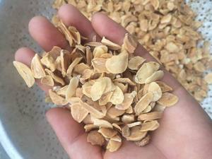 Tranches d'ail séchées du Vietnam flocons d'or épices déshydratées en gros pour assaisonnement international mélanges soupes sauces - Product Image 2