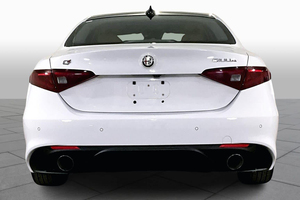 รถยนต์มือสอง Alfa Romeo Giulia Ti Sport AWD ปี 2018 - พร้อมจัดส่ง - Product Image 3