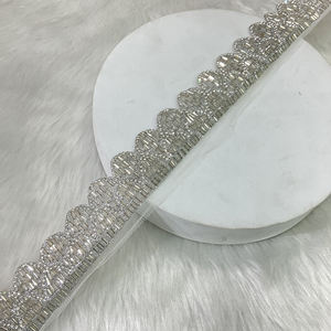 Jharkhand Robes de créateur faites à la main en dentelle artisanale traditionnelle avec bordure Zari Robes moyennes/légères tissées écologiques argentées - Product Image 2