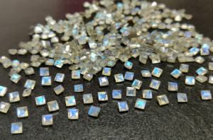 ลาบราดอไรต์ธรรมชาติเจียระไนเหลี่ยม3มม. ลาบราดอไรต์หลวม - Product Image 4