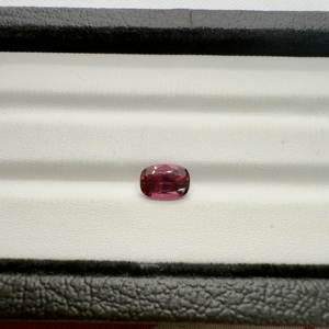 Piedra preciosa de Sri Lanka de alta calidad para personalización de joyería piedra suelta de espinela Natural - Product Image 2