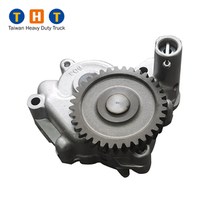 ปั๊มน้ำมันเครื่อง ME084735 อะไหล่รถบรรทุกสำหรับมิตซูบิชิ ฟูโซ่ 6D41 6D34 6D34T - Product Image 1