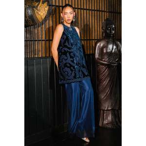 Vestido Midi Hecho a Mano con Diseño de Susurro de Medianoche - Product Image 4