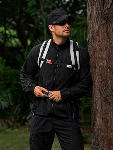 Veste coupe-vent unisexe légère à capuche, fermeture éclair intégrale, manches longues, unie, pour activités de plein air et randonnée - Product Image 4