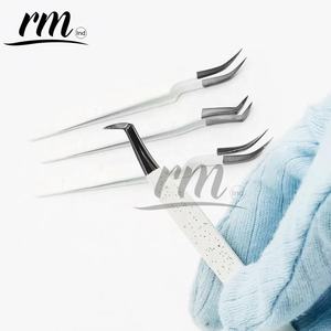 RMI แหนบขนตาปลอมแบบกำหนดเองแหนบเคลือบผงสีขาวพร้อมจุดสีพลาสม่าสีดำที่จับได้อย่างแข็งแรงแหนบทุกประเภท - Product Image 4