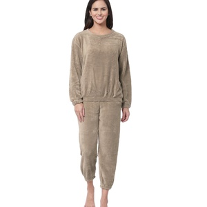 Combinaison de nuit chaude en polaire pour femmes, pour l'hiver - Product Image 1