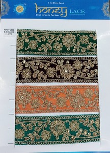 Garniture en dentelle brodée florale 3D colorée vibrante Design complexe pour la mode de mariage et la décoration intérieure Tissu en tulle - Product Image 4