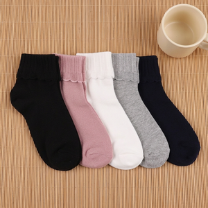 Calcetines de Moda Coreanos Elegantes para Mujer, Tejidos, a Media Pantorrilla, de Mezcla de Algodón, con Borde de Picot y Diseño Femenino para un Estilo Sofisticado - Product Image 1