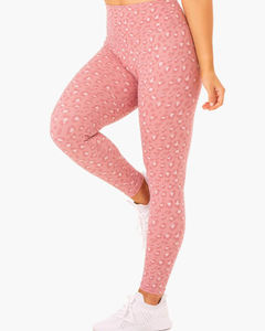 Top Trending Leggings de mujer Pantalones de yoga sublimados Mejor diseño Leggings sin costuras Gimnasio Yoga Legging en talla grande - Product Image 2