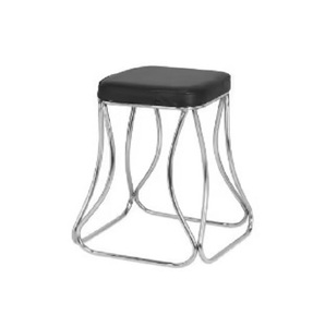 Mobilier d'extérieur moderne Tabourets de bar hauts tissés en rotin Chaises de bar en osier en métal pour terrasse patio jardin café hôtel restaurant comptoir - Product Image 1