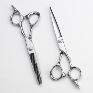 Ciseaux de barbier professionnels manuels Japon 440C Acier inoxydable Instruments chirurgicaux réutilisables pour salon Utilisation à domicile Haute qualité - Product Image 2