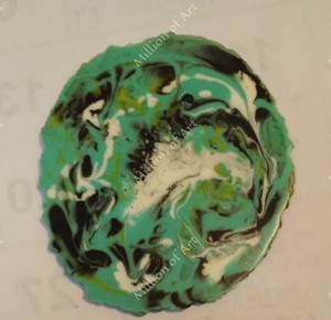 Sous-verres en résine monogrammée de style classique Tapis et tampons en époxy de couleur assortie pour les restaurants et les magasins d'aliments et de boissons en Inde - Product Image 3