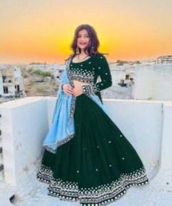 Prix de gros coton lourd feuille de soie impression Lehenga Choli beau vêtement ethnique Dupatta indien pakistanais tenue de réception - Product Image 1