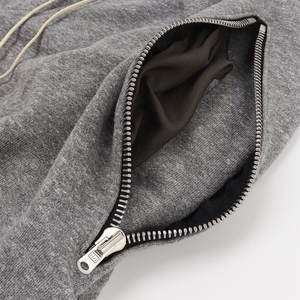 Vente en gros de shorts en éponge de haute qualité pour hommes avec logo personnalisé shorts en coton noirs décontractés en tissu éponge uni - Product Image 3