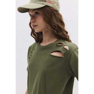 T-shirt déchiré et coupé - Product Image 3