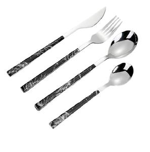 Vente en gros d'usine de couverts avec manche en céramique pour restaurant en acier inoxydable ensemble de couverts à effet marbre ensemble de couverts dorés marbre - Product Image 2