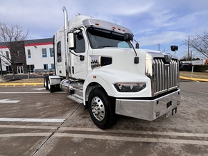 รถบรรทุกมือสองปี 2025 WesternStarr 49X รุ่นพรีเมียม รถบรรทุกเพื่อการพาณิชย์คลาส 8 ออกแบบมาสำหรับงานหนัก 600 แรงม้า - Product Image 2