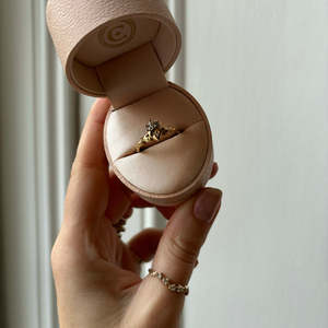 Anillo de Oro Estrella del Norte con Corona de Diamantes Claddagh, Elegante Anillo de Diamantes - Product Image 4