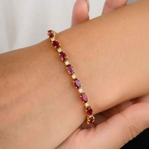 Impresionante joyería personalizada de la mejor calidad en Rubí y diamante de corte ovalado natural con pulsera de tenis de oro amarillo sólido de 18 quilates - Product Image 6