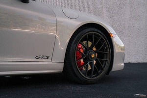 Porsche 911 de 2018, légèrement utilisée, construite avec soin - Product Image 3