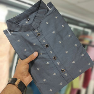 Cuello mandarín tejido Butti y Jecard de viscosa pura confeccionada para hombres ropa india y pakistaní - Product Image 1