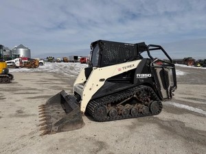 Mini-chargeuse compacte sur chenilles Terex R350T avec livraison gratuite en Chine, certifiée CE/EPA, avec godet, trancheuse et charrue rotative - Product Image 6