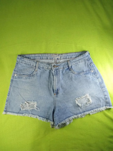 Shorts en jean déchirés taille haute bleus à strass pour femme – Collection été – Vente en gros - Product Image 4