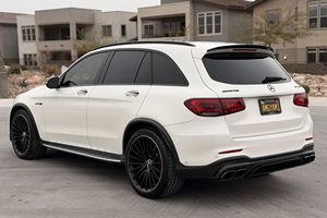 Mercedes-Benz AMG GLC 63 Plus 2021 Usado en Excelentes Condiciones, Sin Accidentes, Volante a la Izquierda/Derecha - Product Image 3