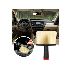 Brosse de nettoyage pour l'intérieur de la voiture - Brosse à poils doux sans rayures pour les aérations et la console - Product Image 1