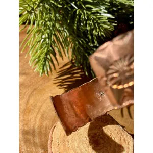 Brazalete de Cobre Estampado a Mano de Sam Curtis - Brazalete de Moda - Product Image 5