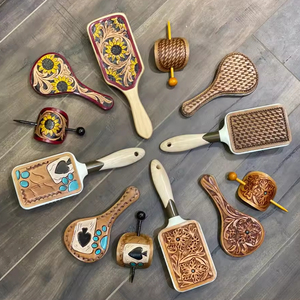 Alta calidad 2024 tallado a mano cuero básico mecanizado 3 piezas cepillo de mano espejo de mano y Palo de pelo juegos de tocador regalos impresionantes para mujer - Product Image 3