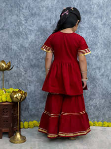 เครื่องแต่งกาย Sharara แบบดั้งเดิมสีแดงสวยๆสำหรับเด็กผู้หญิงชุดปาร์ตี้ที่มีสไตล์น้ำหนักเบาเดรสขอบทองสำหรับทุกโอกาสในเทศกาล - Product Image 4