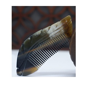 Peigne en corne de luxe outil fait main durable écologique finition polie fabriqué à partir de corne parfait pour le toilettage des cheveux et le soin de la barbe - Product Image 3