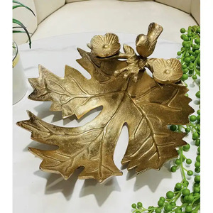 Venta al por mayor a granel de buena calidad de diseño único hecho a mano de metal ensalada servir tazón de mesa a precio asequible - Product Image 5