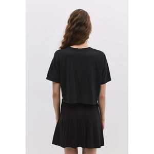 T-shirt court pour femme avec épaules dénudées, style décontracté, col à nœud, 100% coton respirant, décoré de diamants, taille unique - Product Image 5