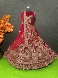 ชุดเลเฮนกาโชลีกำมะหยี่พรีเมียมทันสมัยสำหรับฤดูหนาว ยาว 5 เมตร งานปักจารakan หนัก 12 ลาย พร้อมผ้าคลุมสองชั้นแบบดับเบิ้ลดูพัตตา ขอบลายบุตติ หลายสี - Product Image 2