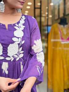 Graceful Pure Mul Cotton Kurti Set para mujer Diseñado para la comodidad y el estilo Perfecto complemento étnico festivo para uso diario - Product Image 5