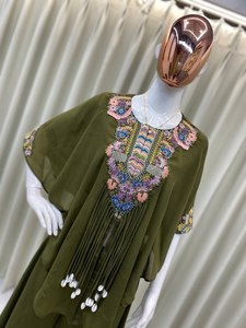 Traje Salwar de Diseñador de 3 Piezas con Bordado Completo en Color Mahendi, Tela AIR TEX CHINON, Talla Única, a Bajo Precio - Product Image 6