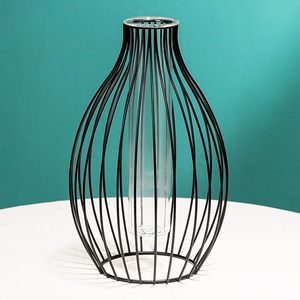 Florero de metal de color negro para decoración del hogar Jarrones de metal con estilo - Product Image 1