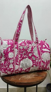 Bolsa de Lona Acolchada de Algodón con Estampado Artesanal - Bolsa de Hombro Casual de Lujo para Fin de Semana o Yoga |   Bolsa de Gimnasio de Gran Capacidad para Viajes - Product Image 2