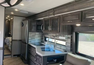 Autocaravanas Usadas Asequibles 2022 2023 2020, Fleetwood Pace Arrow RV de 40 pies, Autocaravanas, Autocaravanas con Color Personalizado Disponible, Poco Kilometraje - Product Image 3