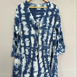 Nuevos diseños cortos de moda con cuello en V profundo para fabricante de ropa de pequeña cantidad estilo occidental de moda estilo occidental hecho a mano - Product Image 1