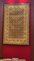 Tapis décoratif traditionnel kashmiri, artisanat mural, broderie dorée Zardozi sur tissu, pièce d'art